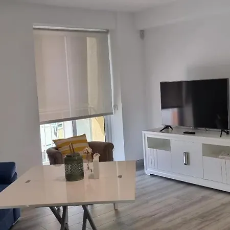 Almansa Shoping & Balcony 3 Bedrooms Center * Màlaga