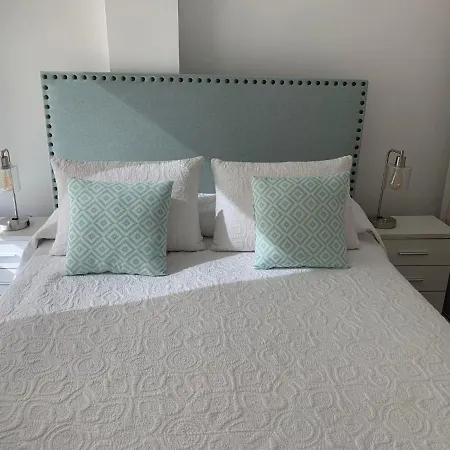 Apartmán Almansa Shoping & Balcony 3 Bedrooms Center *