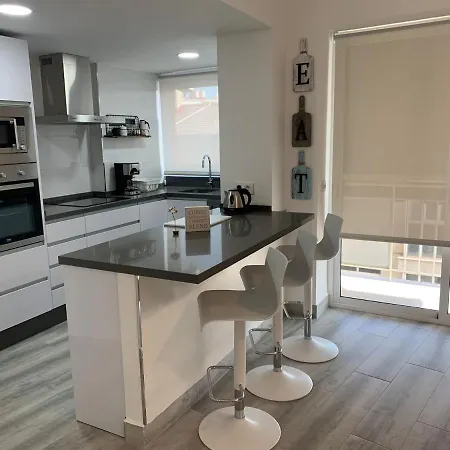Almansa Shoping & Balcony 3 Bedrooms Center Malaga